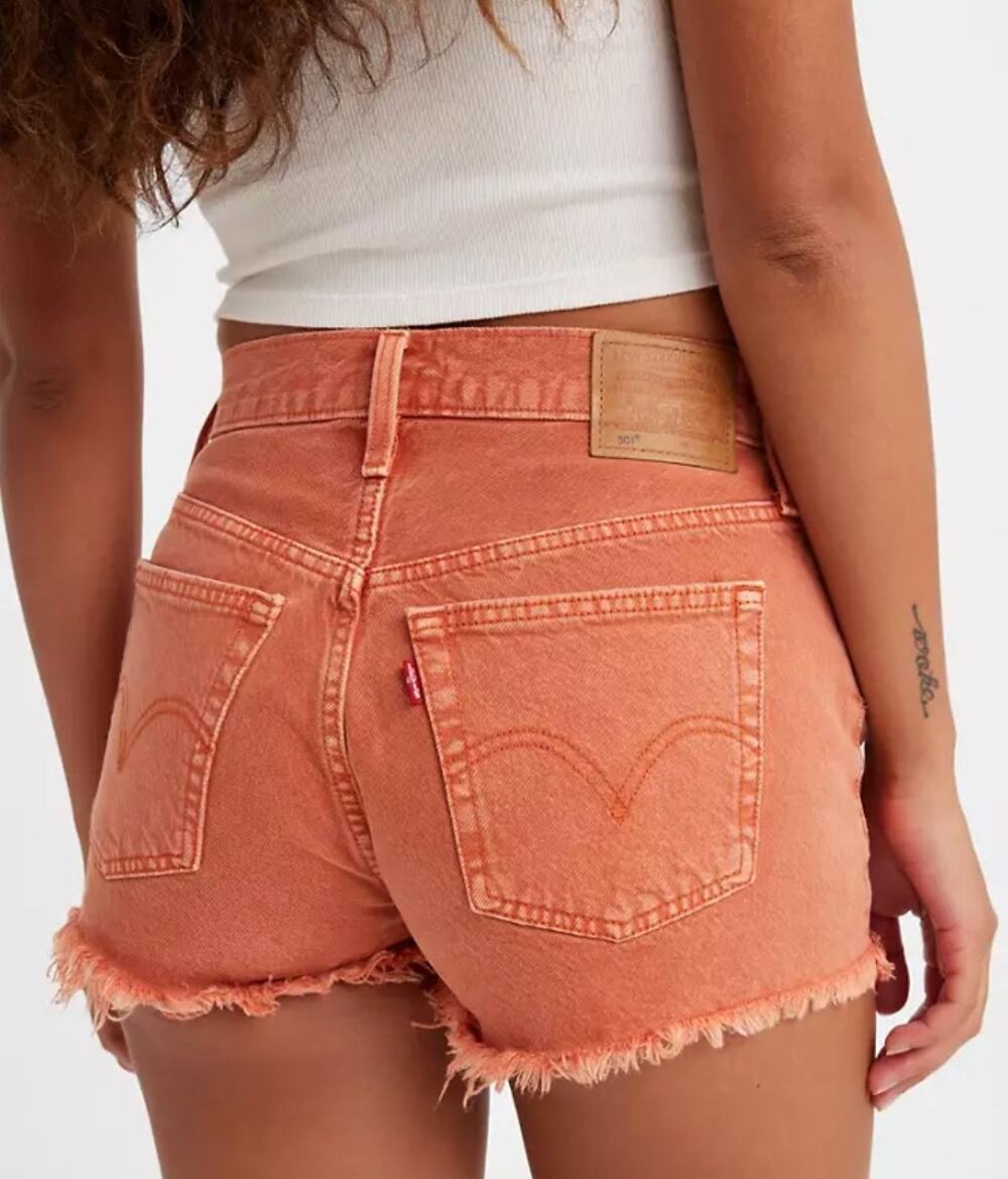 Levi’s 501 ’90s Women’s Cutoff Shorts Size 24 Orange Dye Raw Hem